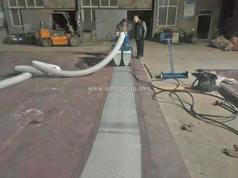 鋼板除銹機(jī) 鋼板除銹機(jī)