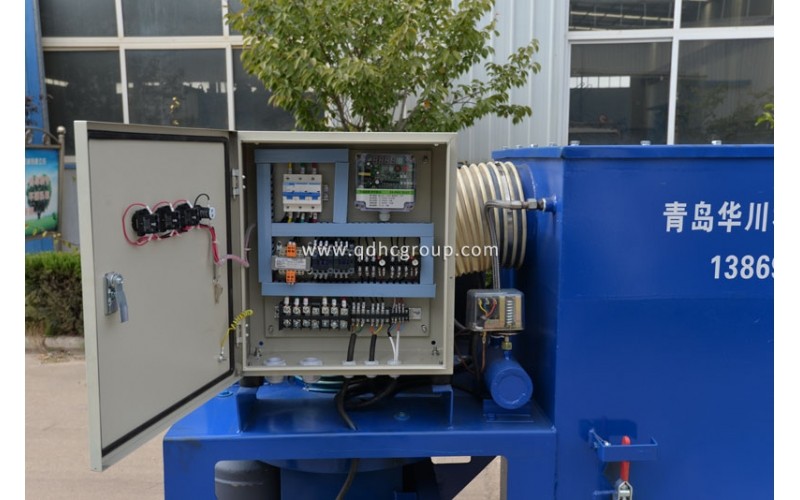 移動(dòng)清理設(shè)備在開(kāi)機(jī)前檢查所有的安全系統(tǒng)